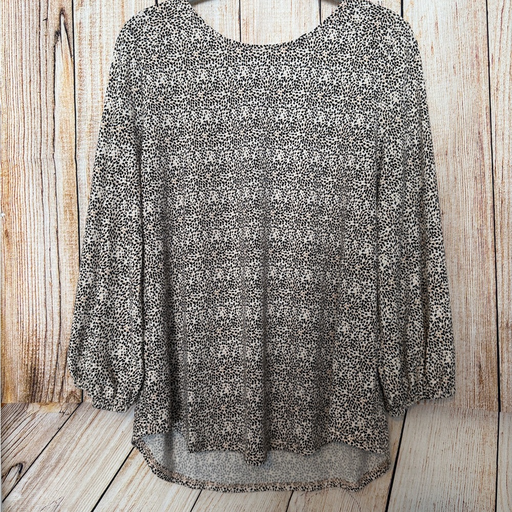 Adrianna Papell Black and Cream Relaxed Ribbed Blouse